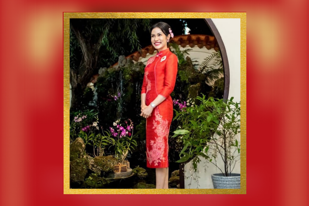เจ้าคุณพระสินีนาฏ สวมชุดกี่เพ้าสีแดง เทศกาลตรุษจีน