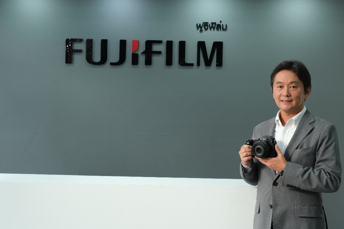 FUJIFILM X-E4 “Make More with Less” มากด้วยฟังก์ชั่น กับดีไซน์ที่ลงตัว