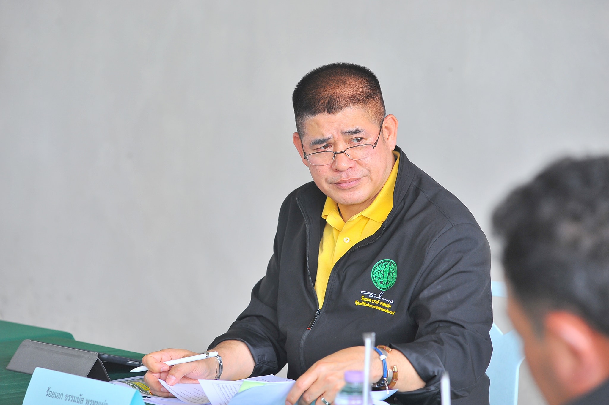 “ธรรมนัส” ขอ “ประยุทธ์” ยกเลิกแต่งตั้ง อมร-ภูวิช เป็น ขรก.การเมือง