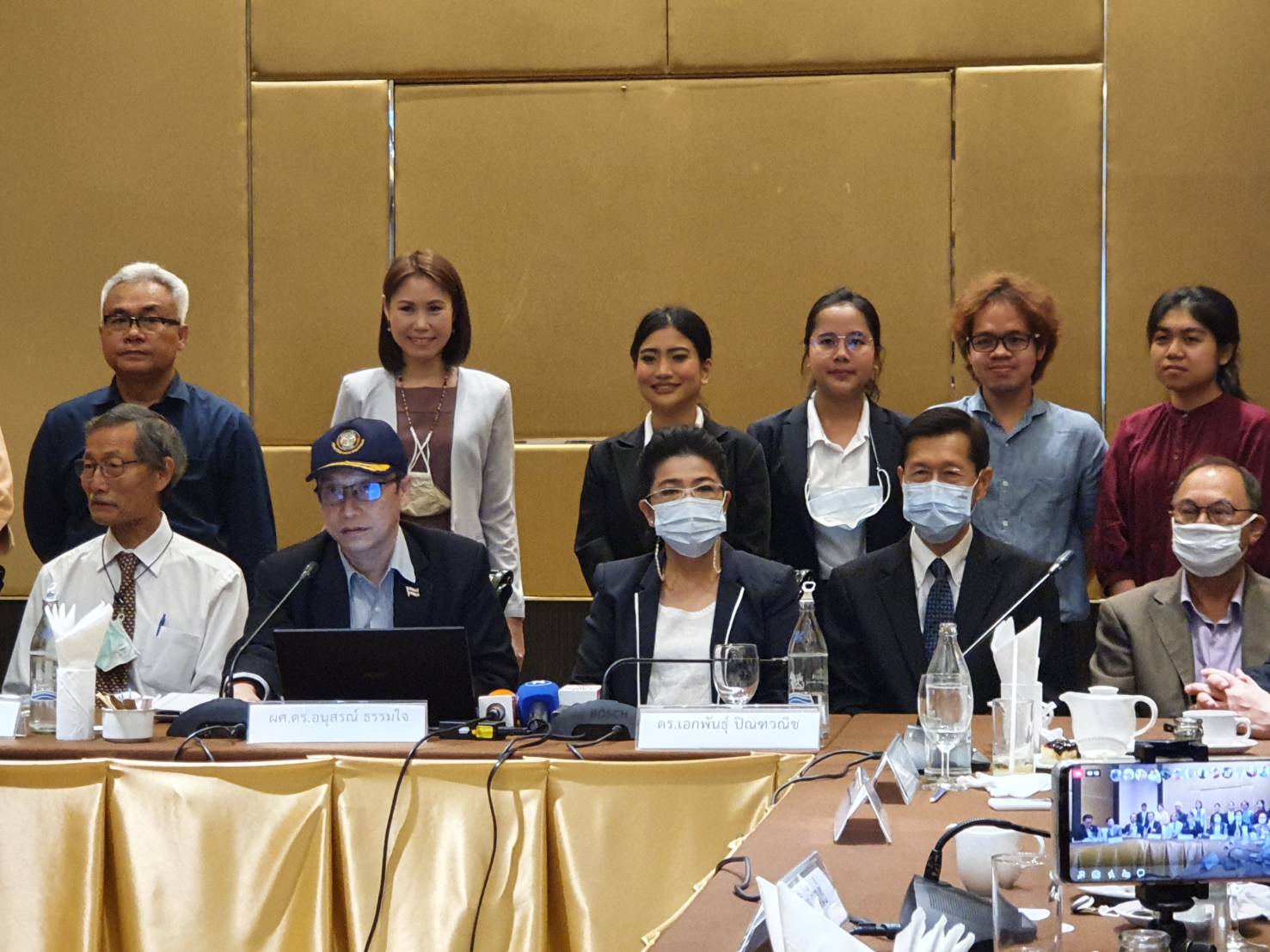 นักการเมืองหลายพรรค แถลงการณ์ จี้ ส.ว. โหวตผ่านแก้ไขรัฐธรรมนูญ