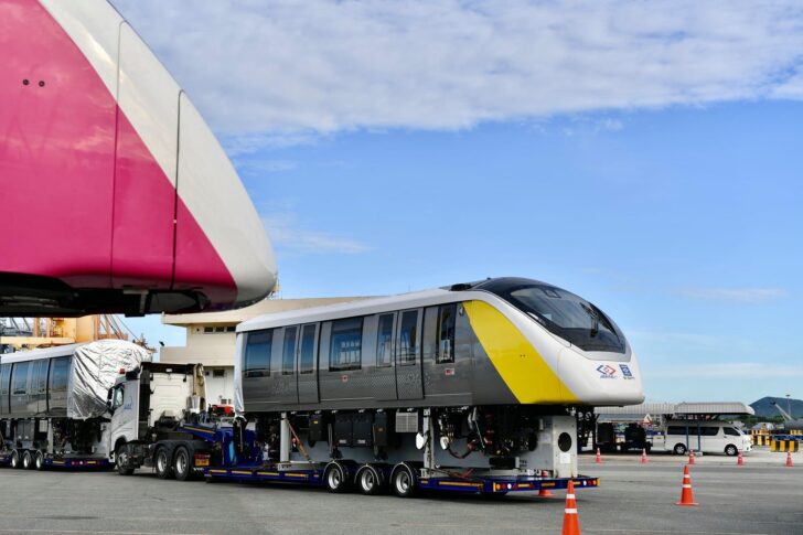 รถไฟฟ้าสายสีชมพู เหลือง