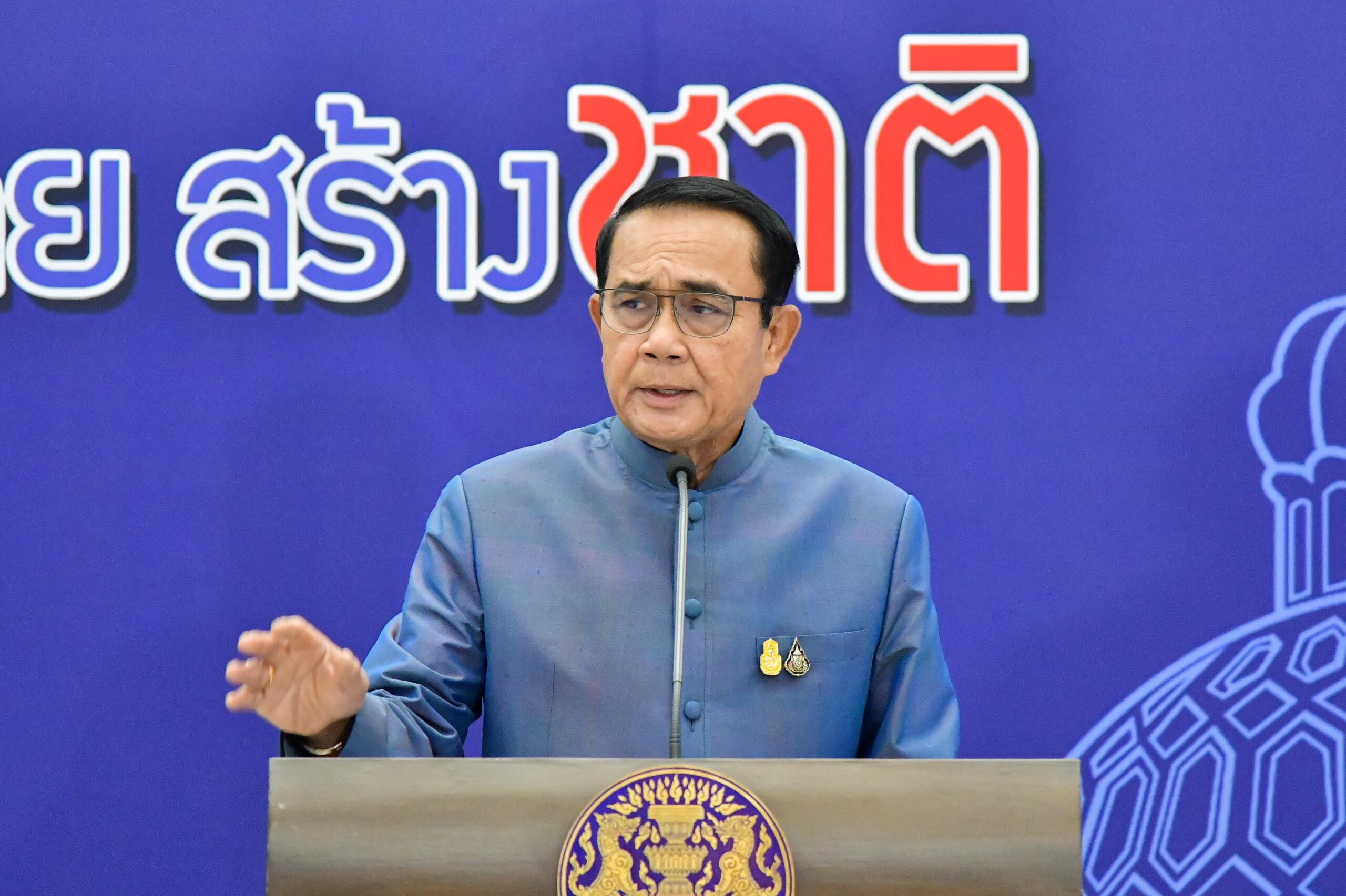 “ประยุทธ์” และ ครม.นัดฉีดวัคซีนศุกร์นี้ ไม่ปิดกั้น รพ.เอกชนนำเข้า