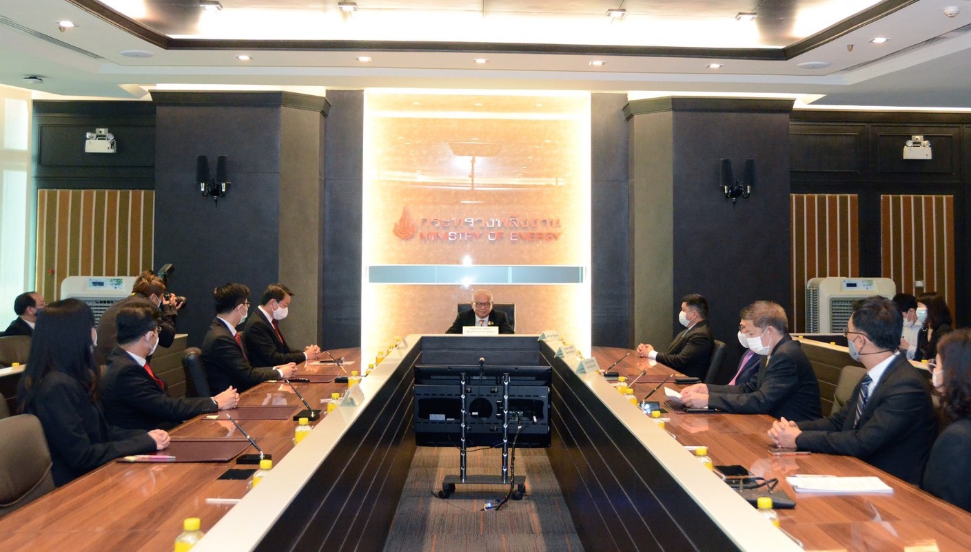 “สุพัฒนพงษ์” ลงนามสัมปทานปิโตรเลียม เพิ่มเติมแหล่งก๊าซธรรมชาติน้ำพอง