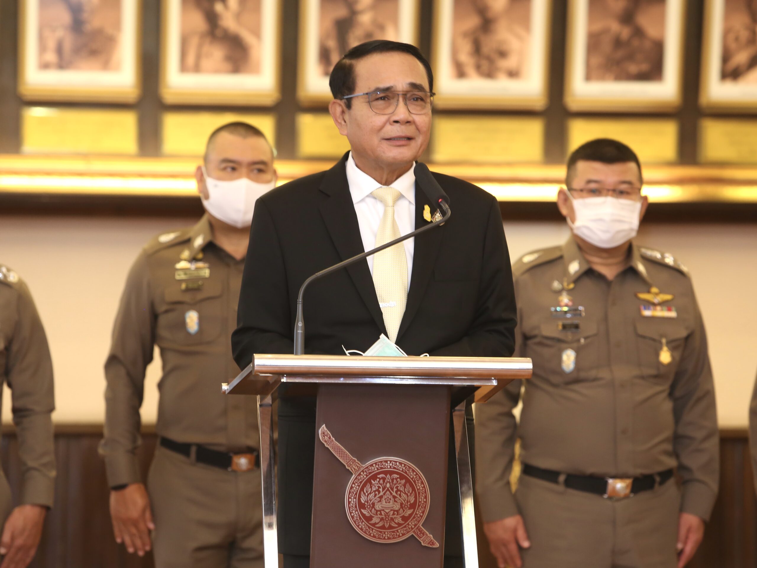 ประยุทธ์ พร้อมฉีดวัคซีน ลั่นไม่เคยกลัว ที่ต้องเลื่อนเพราะหมอสั่ง