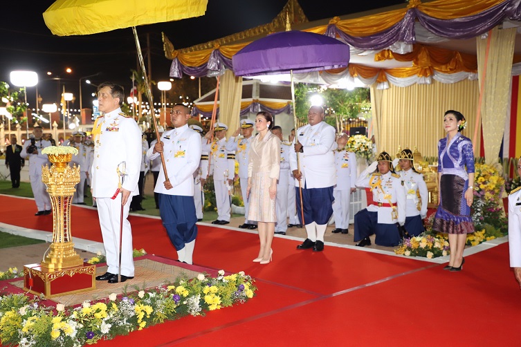 ในหลวง พระราชินี เสด็จพร้อมเจ้าคุณพระฯ ทรงเปิดอาคารศาลจังหวัดพิษณุโลก