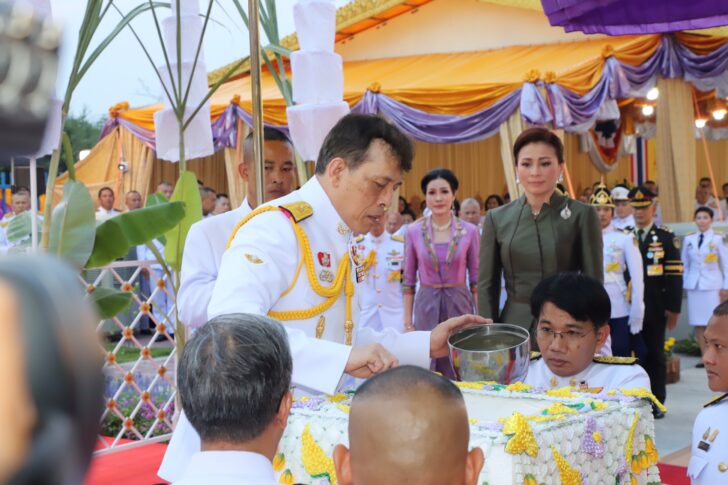 เจ้าคุณพระตามเสด็จในหลวง-พระราชินี เจ้าคุณพระตามเสด็จในหลวง-พระราชินี
