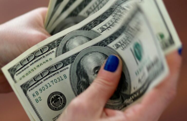 dollar-768x498 เงินดอลลาร์สหรัฐ