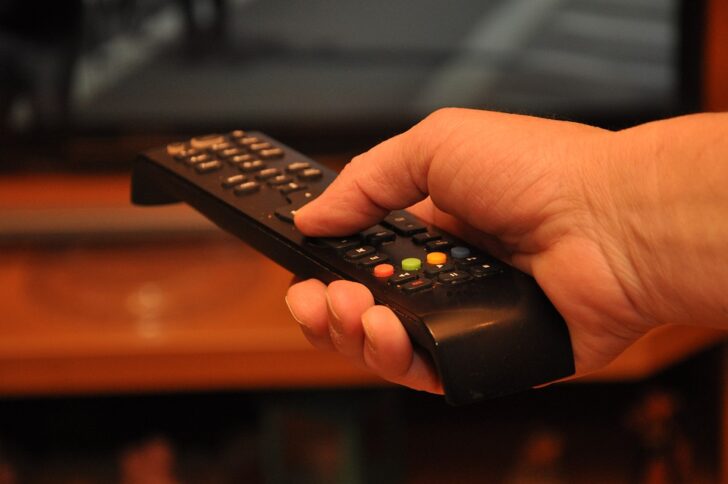 remote-control-4891936_960_720