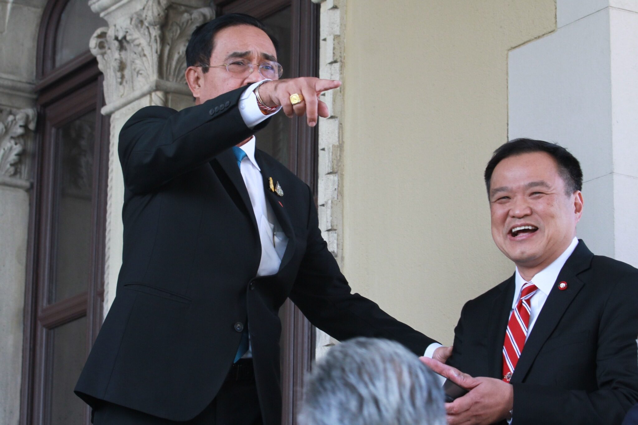 ปรับ ครม.ประยุทธ์ 2/4 อนุทิน ชง คุณสมบัติ-ออปชั่นเก้าอี้รัฐมนตรี