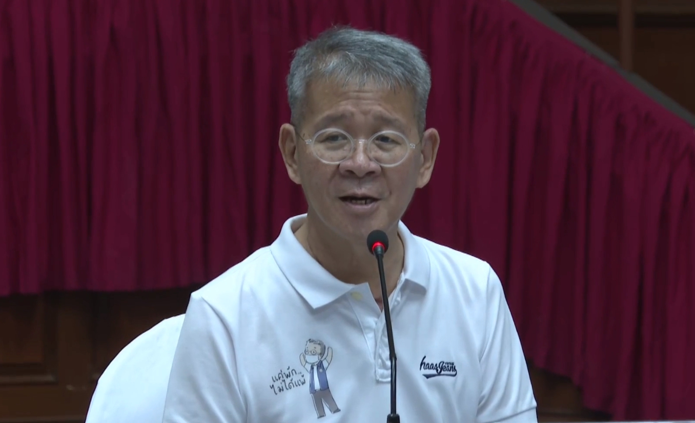ผู้ว่าฯ สมุทรสาคร ออกจาก รพ. วันแรก ประชุมทีมทำงานทันที