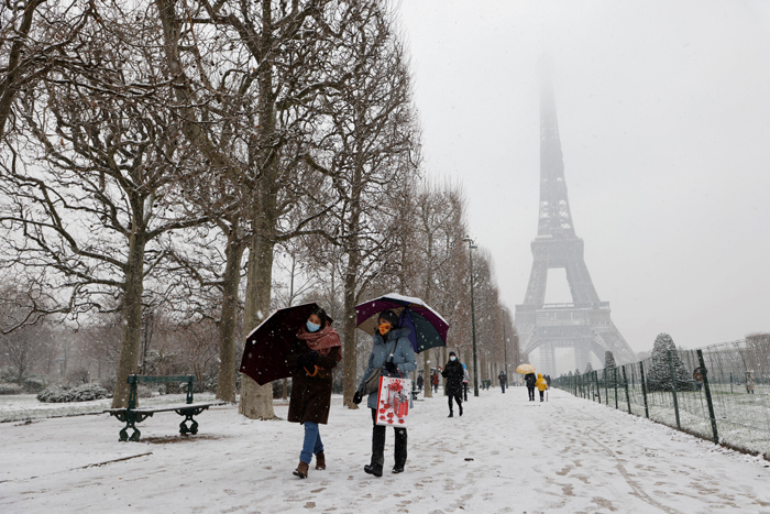 FRANCE-WEATHER-SNOW