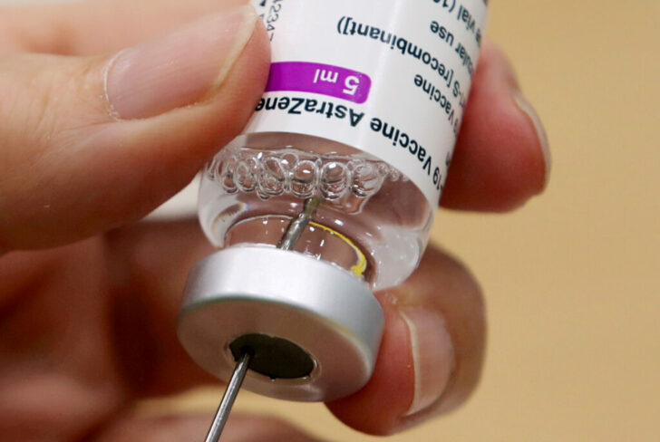 FILE PHOTO: Oxford/AstraZeneca's COVID-19 vaccine at a vaccination centre in Antwerp FILE PHOTO: Oxford/AstraZeneca's COVID-19 vaccine at a vaccination centre in Antwerp