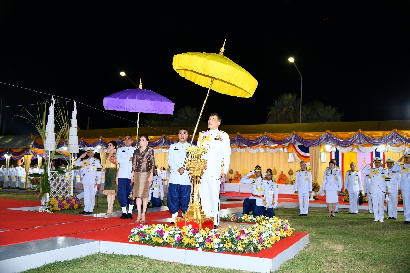 ในหลวง พระราชินี เสด็จฯ พร้อมเจ้าคุณพระฯ ทรงเปิดศาลจังหวัดสุโขทัย