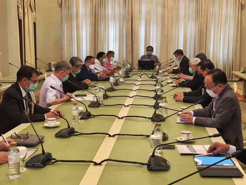“ประยุทธ์” ผ่าทางตัน นำเข้าวัคซีนเพิ่มอีก 35 ล้านโดส รวม 100 ล้านโดส