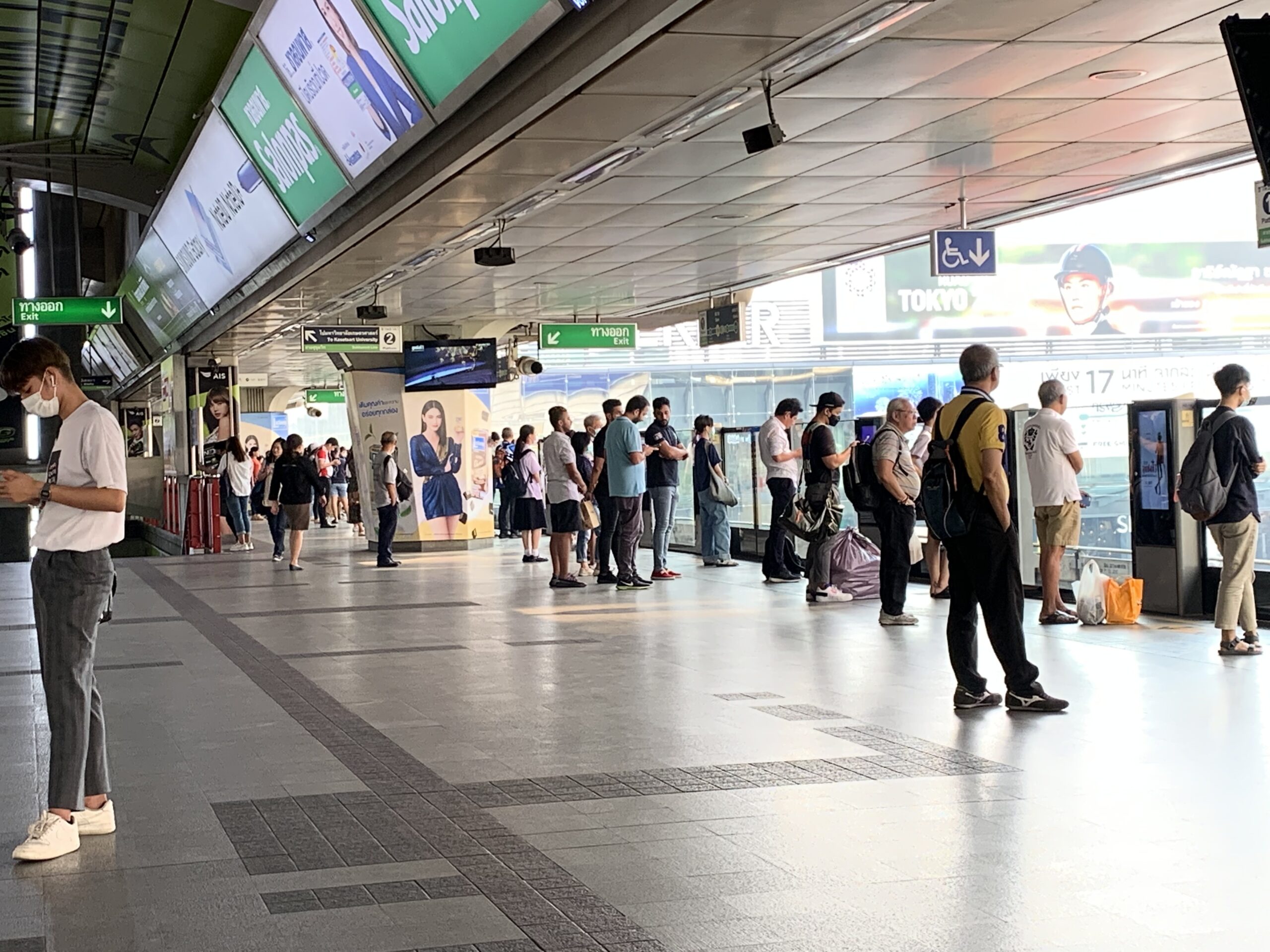 ผวาโควิดผู้โดยสารรถไฟฟ้าวูบ “แอร์พอร์ตลิงก์” หนักสุด
