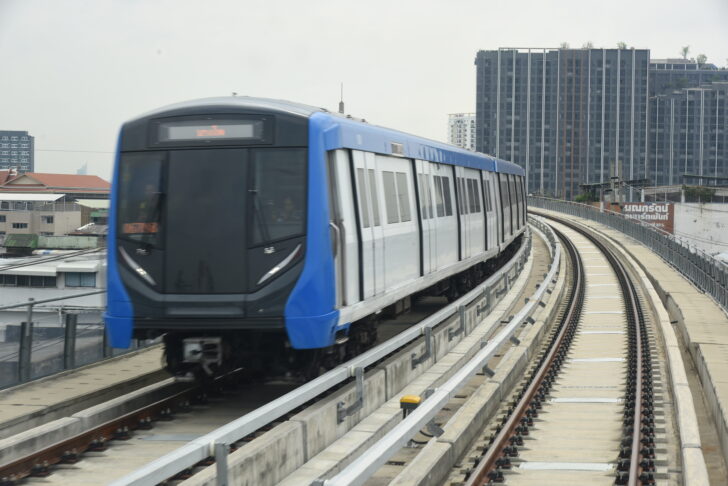 รถไฟฟ้า MRT รถไฟฟ้า MRT