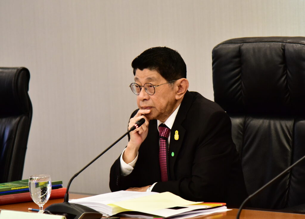 “วิษณุ” ลาประชุม ครม. ขอกักตัว 14 วัน หลังร่วมงาน ตรีนุช