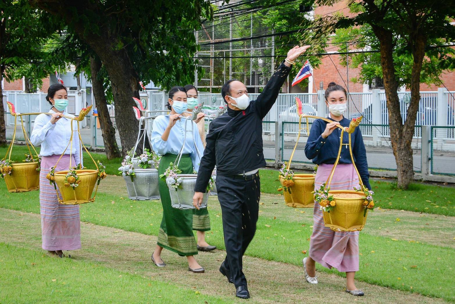 ปลัดเกษตร เตรียมพิธีปลุกเสกเมล็ดพันธุ์ข้าวพระราชทาน สวนจิตรลดา