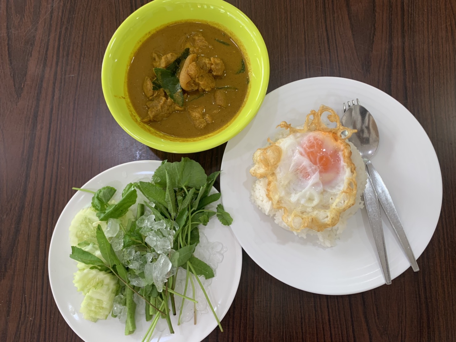 ร้านดัง “เบียร์หิมะ” ปรับตัวสู้โควิด เปิดขายข้าวแกง