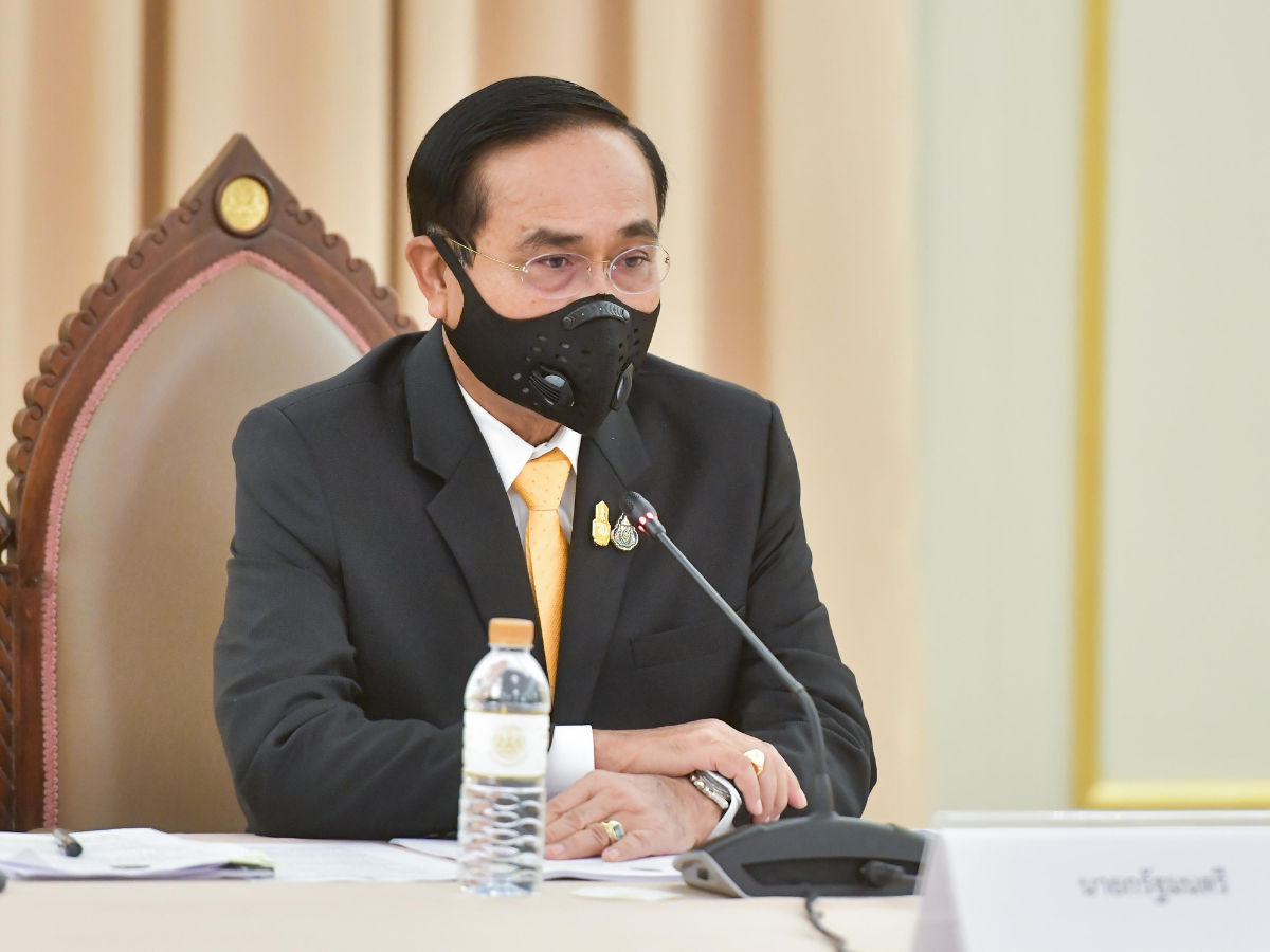 ประยุทธ์ ลงนามแก้ปัญหาโควิดระลอกสาม 8 เรื่องเร่งด่วน