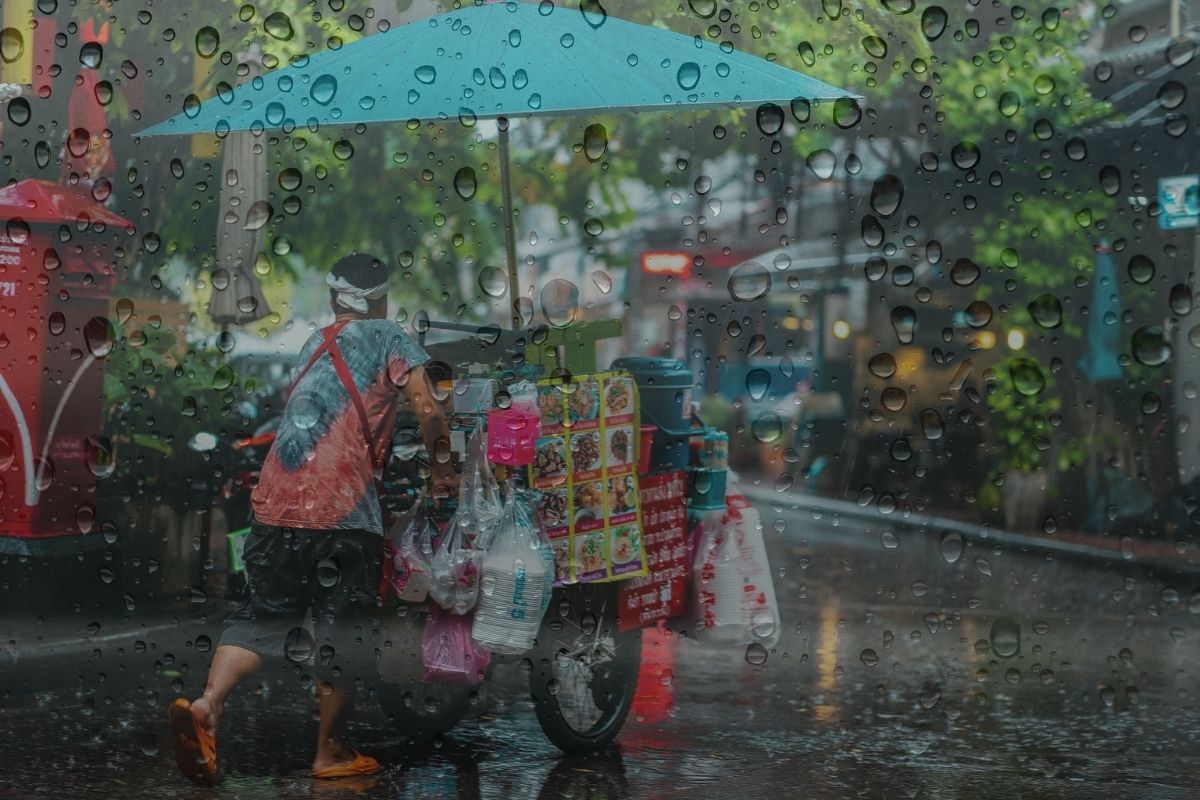กรมอุตุ เตือน 13 จังหวัด เสี่ยงภัยสูง “ไทยตอนบน” ยังเจอพายุฤดูร้อน