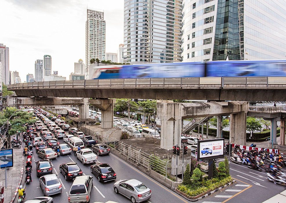 ขับรถผิดกฎจราจรต้องจ่ายเท่าไหร่? เช็กก่อนเดินทางช่วงสงกรานต์