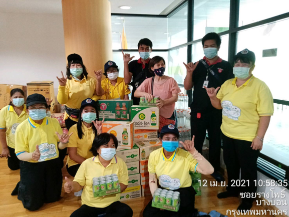 คาราบาวกรุ๊ป ส่งผลิตภัณฑ์เครื่องดื่มในเครือธุรกิจ แทนความห่วงใย ให้บุคลากรทางการแพทย์ และเจ้าหน้าที่หน่วยงานต่างๆ