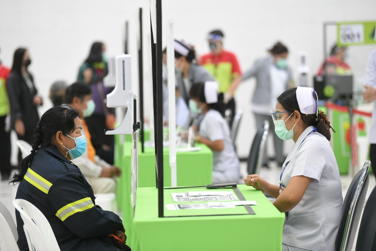ผู้ว่าฯ กทม. เปิดจุดบริการฉีดวัคซีน Big C บางบอน