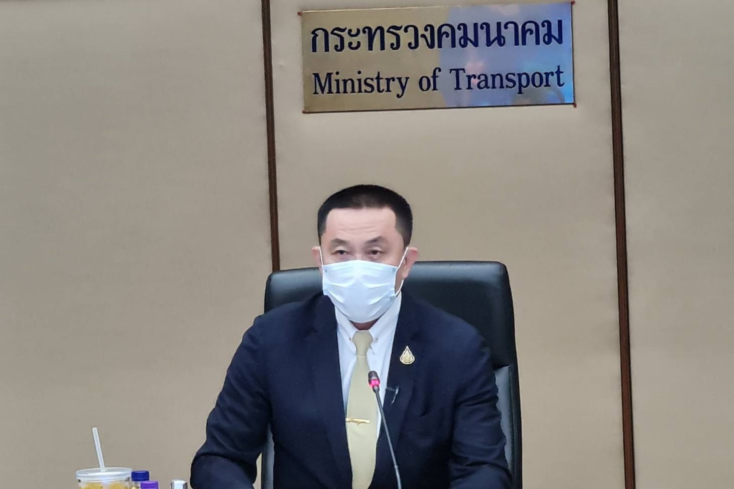 “แท็กซี่” ขอ “ขนส่ง” ติดฟิล์มกระจก-ไฟเขียว จดรถเล็กเป็นแท็กซี่ได้