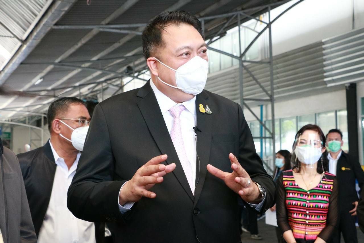สุชาติ ชมกลิ่น