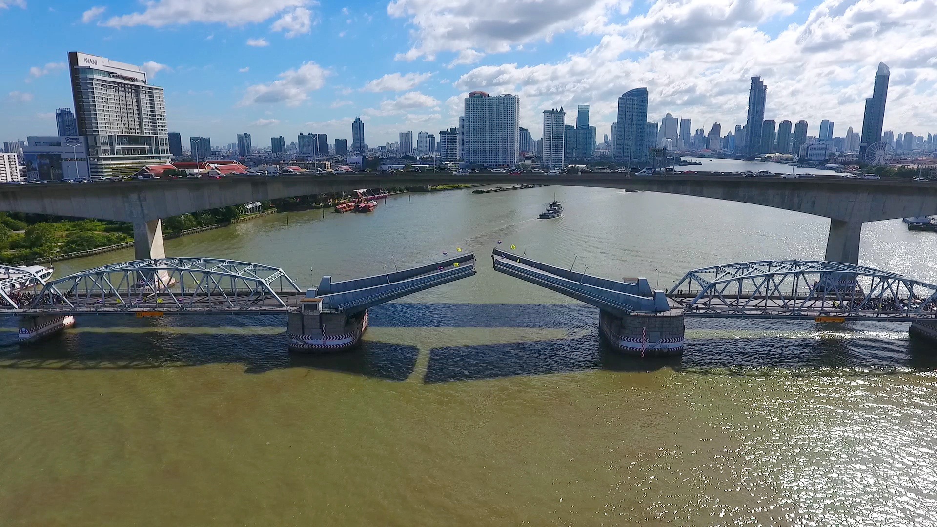 ปิด “สะพานกรุงเทพ” คืนวันที่ 20 พ.ค. ทดสอบระบบเปิด-ปิดสะพาน