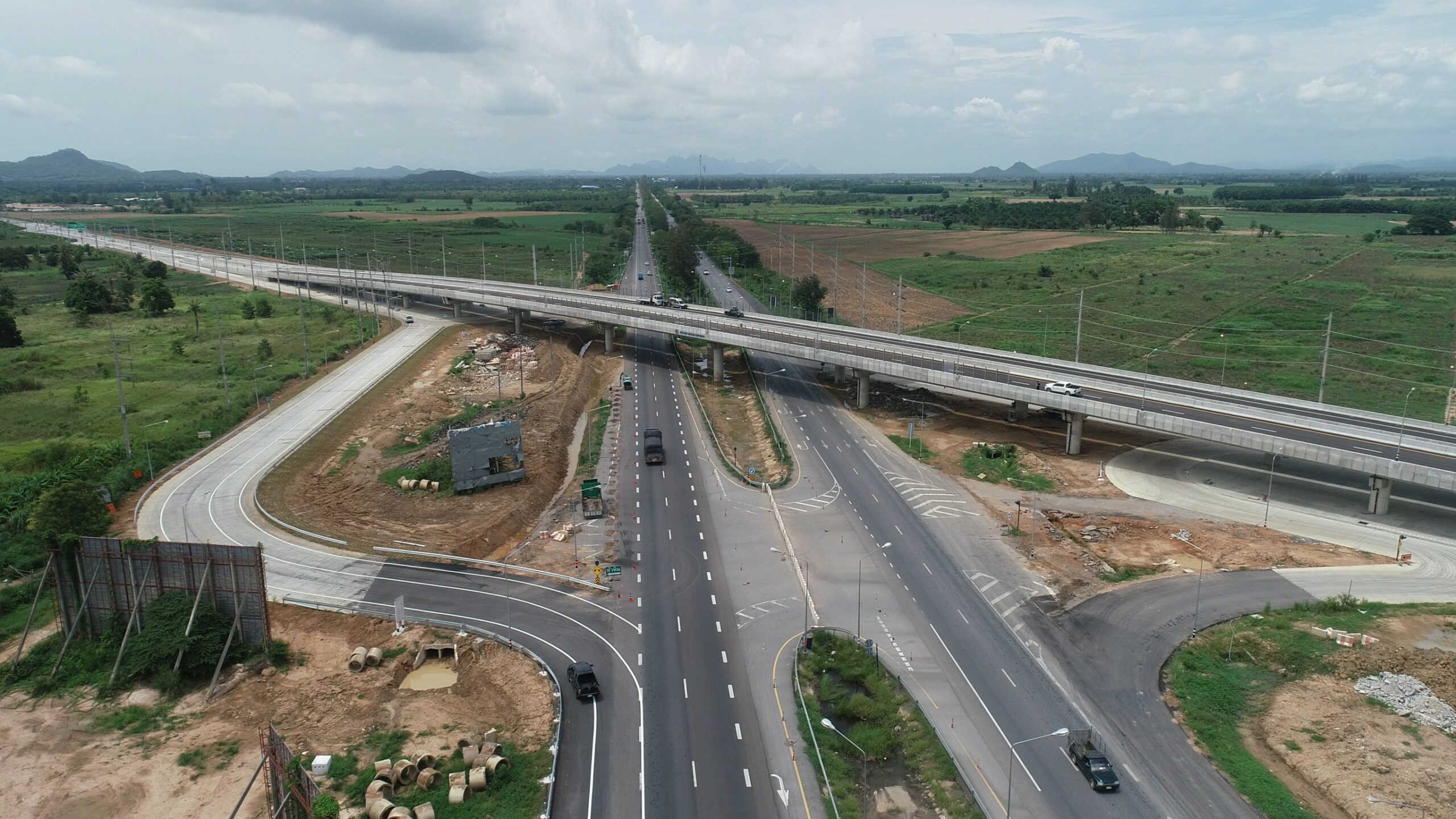 ผุดสะพานข้าม ถ.เพชรเกษมช่วงหัวหิน “ทางหลวงชนบท” ยันเดือนนี้ได้ใช้แน่