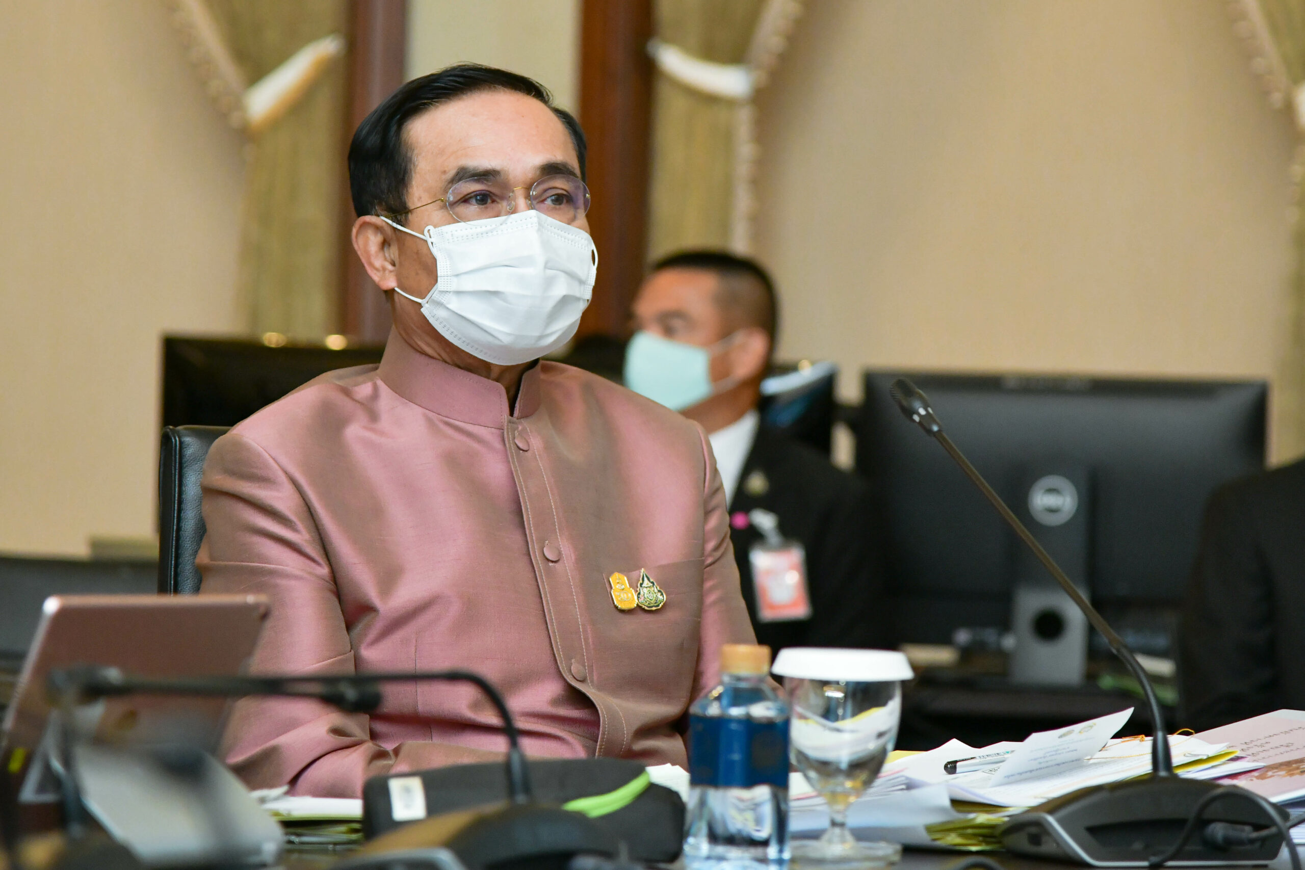 ประยุทธ์ กำเงินกู้-งบฉุกเฉิน 5.89 แสนล้านสู้โควิด