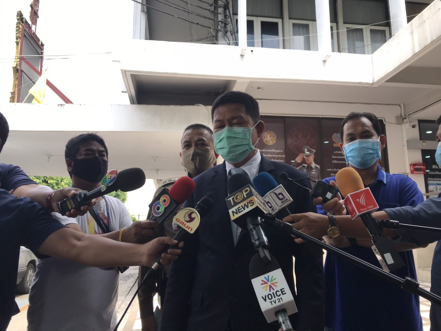 “ประยุทธ์” ไม่ทนส่งทนายแจ้งความ “ชัยธวัช” เลขาก้าวไกล หมิ่นประมาท