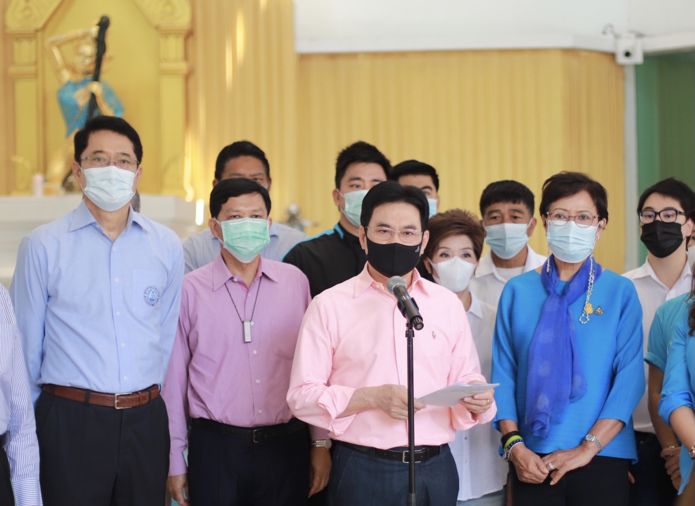 ประชาธิปัตย์ ไม่ถอนตัวร่วมรัฐบาล โยนพลังประชารัฐ เคลียร์ปม ธรรมนัส