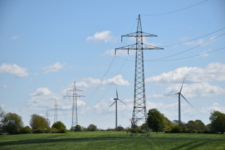 pylons-5779810_1280