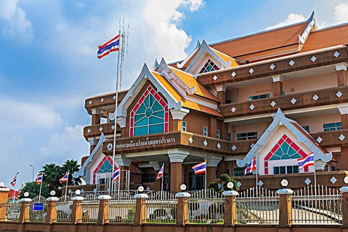 เทศบาลปากน้ำ สมุทรปราการ พบบุคลากรติดโควิด สั่งปิดให้บริการ