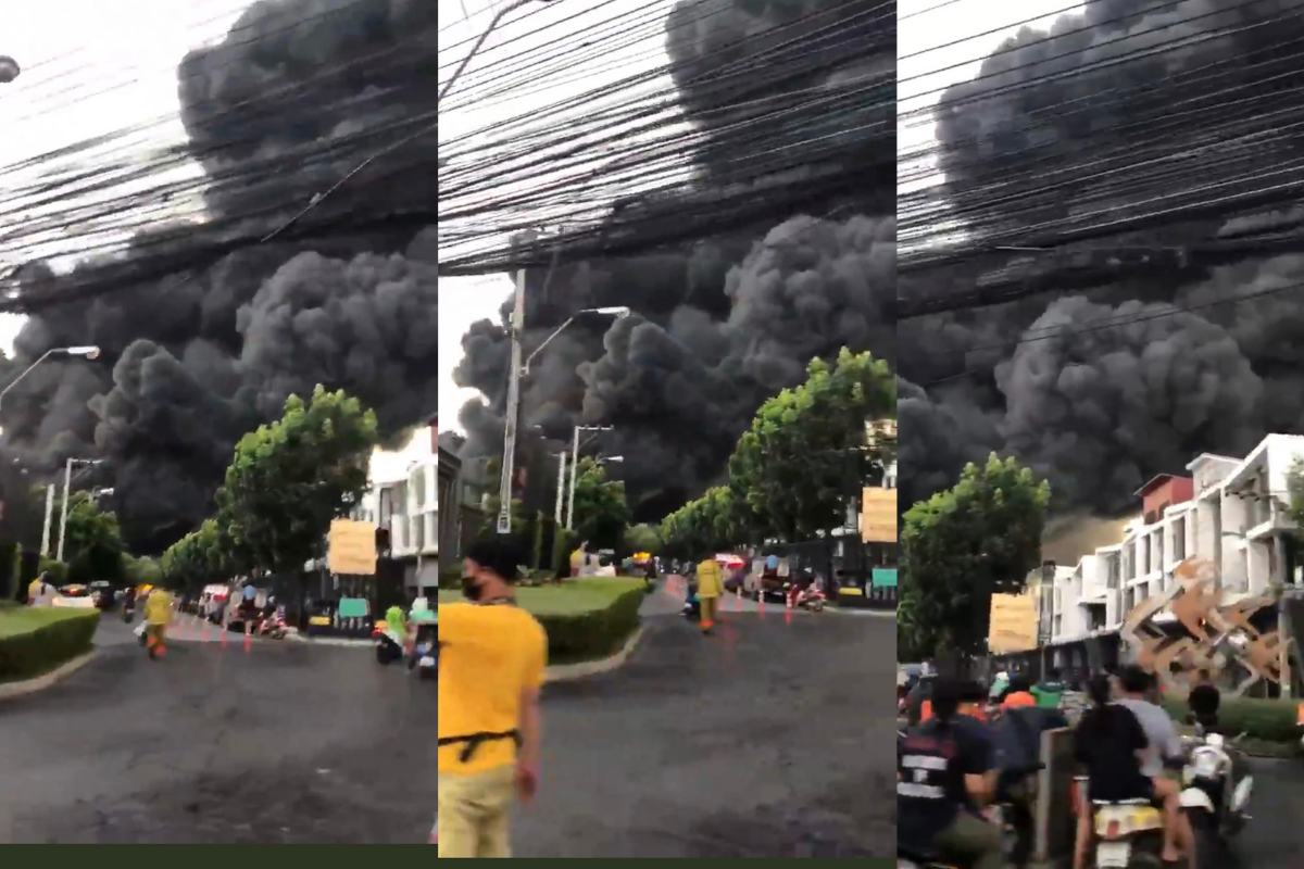 ไฟไหม้โรงงานพลาสติก สุขาภิบาล 5 เจ้าหน้าที่เร่งคุมเพลิง