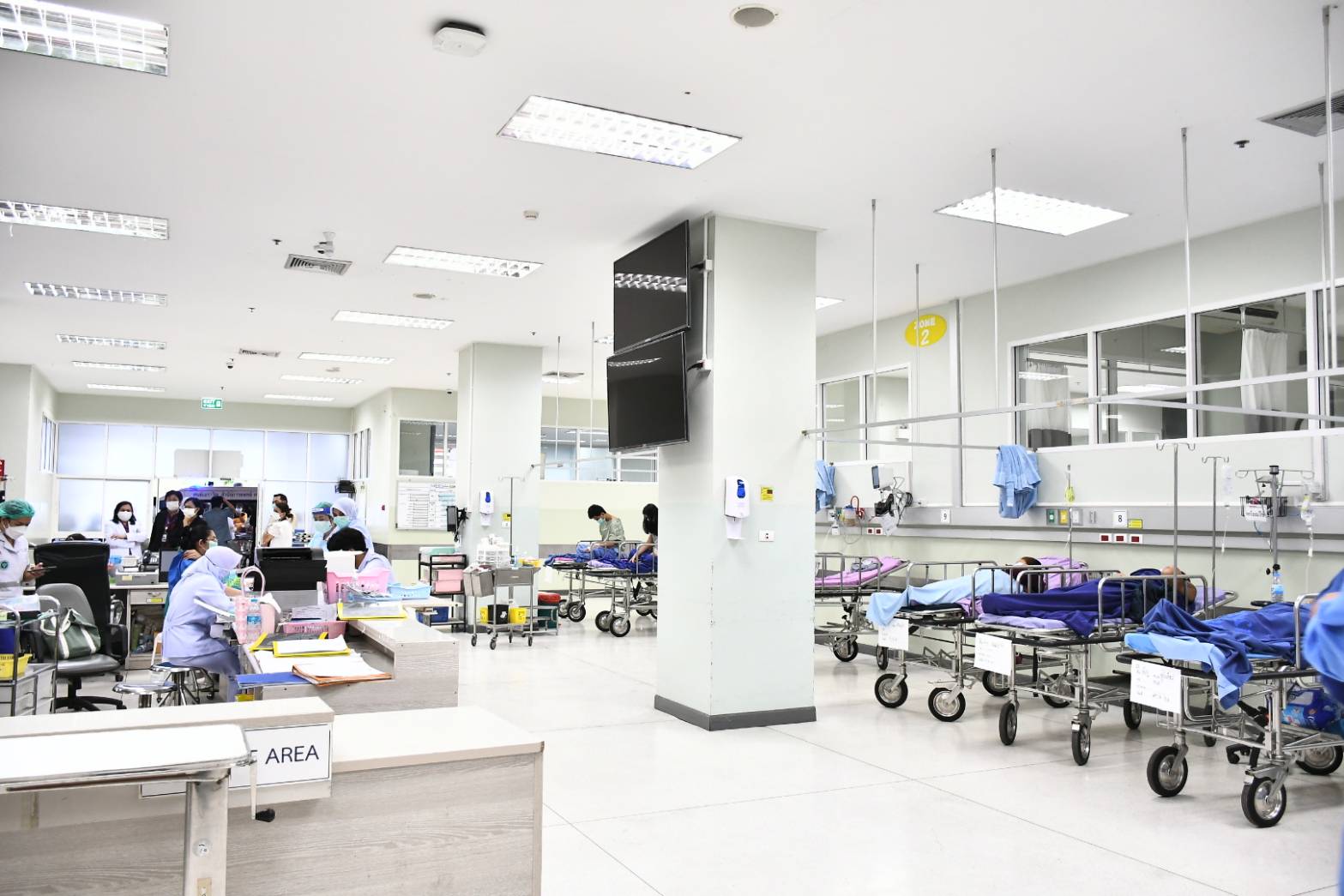 รพ.นพรัตนราชธานีนำร่องผู้ป่วยกลุ่มสีเขียวรักษาตัวที่บ้าน