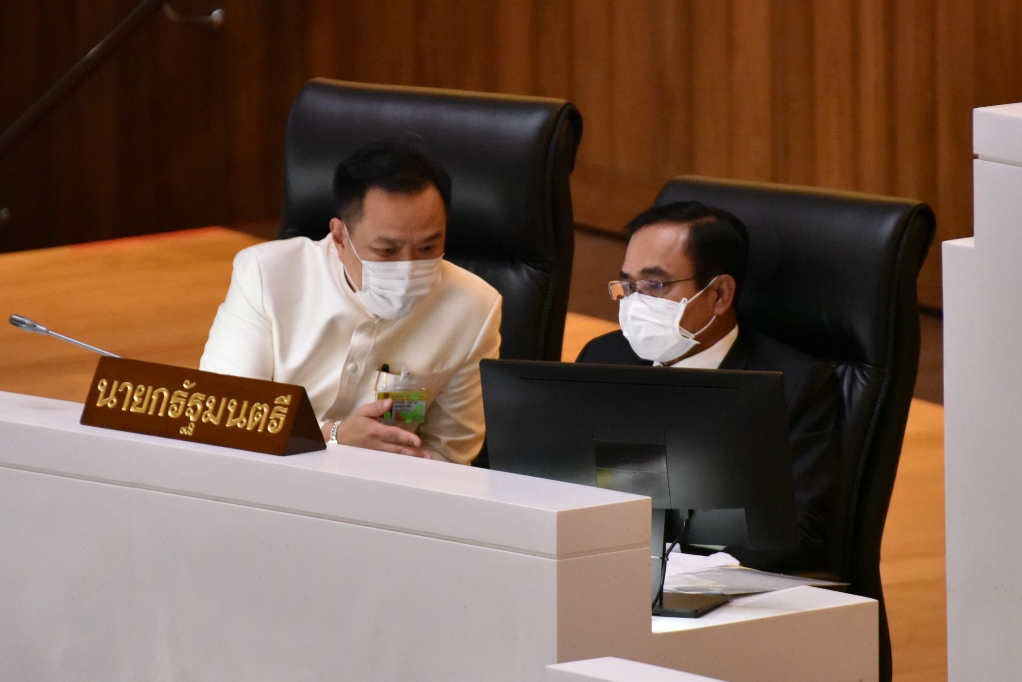 ฝ่ายค้านยื่นอภิปรายไม่ไว้วางใจ “ประยุทธ์” พฤติกรรมค้าความตาย โอหังคลั่งอํานาจ