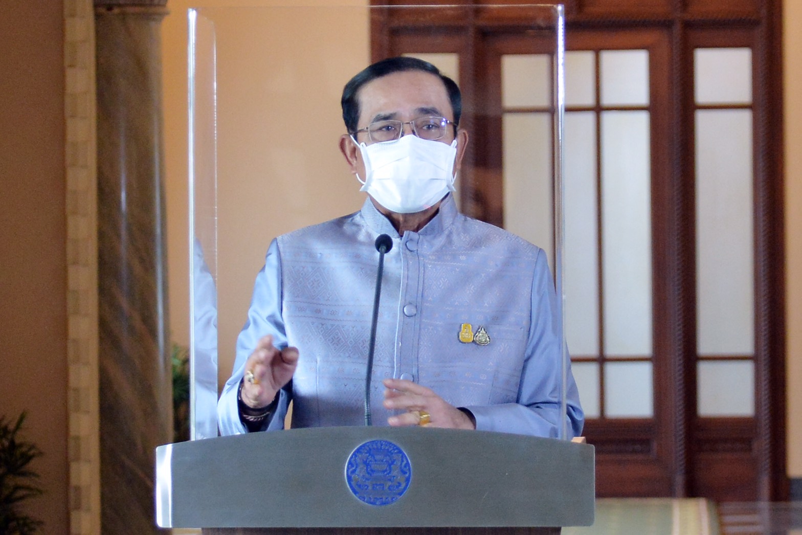 ประยุทธ์ ขีดเส้นแก้หนี้ประชาชนทั้งระบบ ต้องเห็นผลใน 6 เดือน