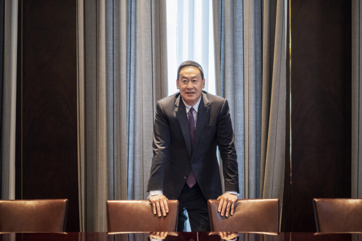 Srettha Thavisin, Sansiri CEO_PSD_ Formal Business