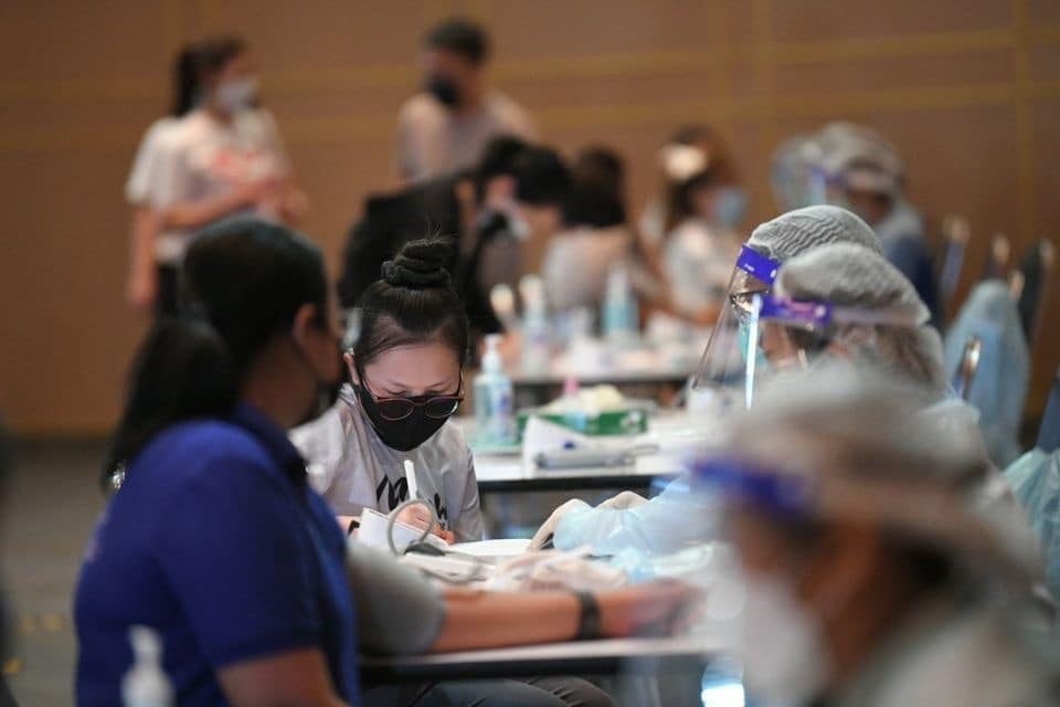 ศบค. พบผู้ติดเชื้อโควิดวันนี้(18 มิ.ย.) เพิ่ม 3,058 ราย เสียชีวิตอีก 22 คน