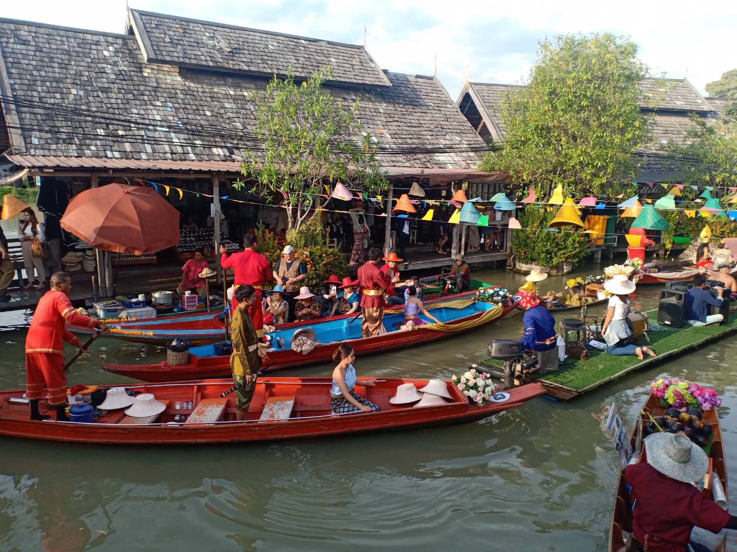 “มนัส มีพงษ์” ตลาดน้ำ 4 ภาค พัทยา รัฐไม่ชัดเรื่องวัคซีน…ธุรกิจไม่เห็นทิศทาง