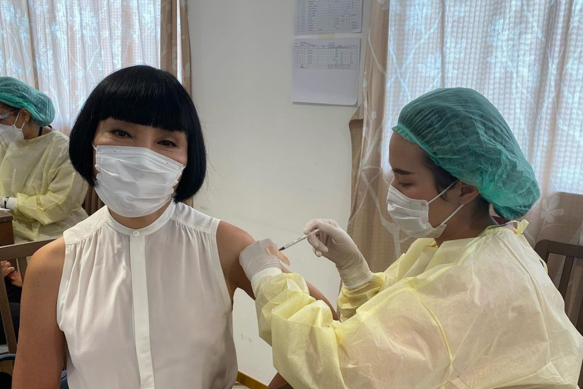 “ม้า อรนภา” ฉีดวัคซีนโควิด ขอบคุณรัฐบาลอย่างสูง ที่ดูแลประชาชน