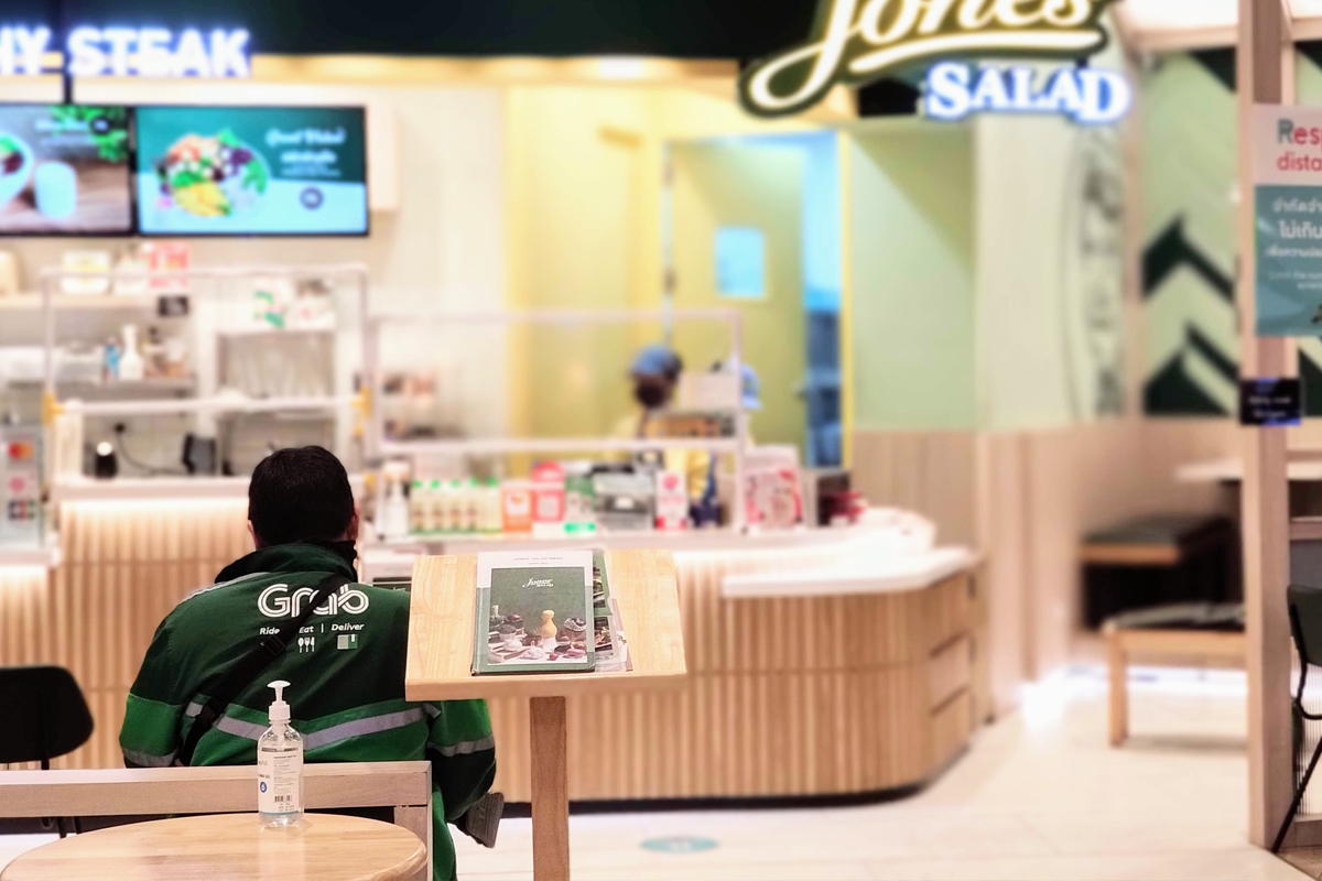 ร้านอาหาร…อาการหนัก ดิ้นประคองตัวฝ่าโควิดระลอก 3