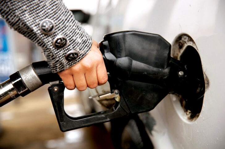 เติมน้ำมัน เติมน้ำมัน