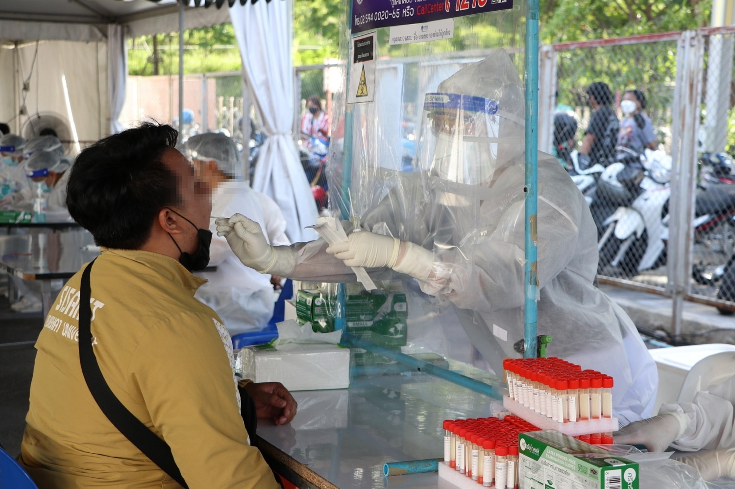 ศบค. พบผู้ติดเชื้อโควิดวันนี้ (7ก.ค.) พุ่งกระฉูด 6,519 ราย ตายเพิ่ม 54 คน