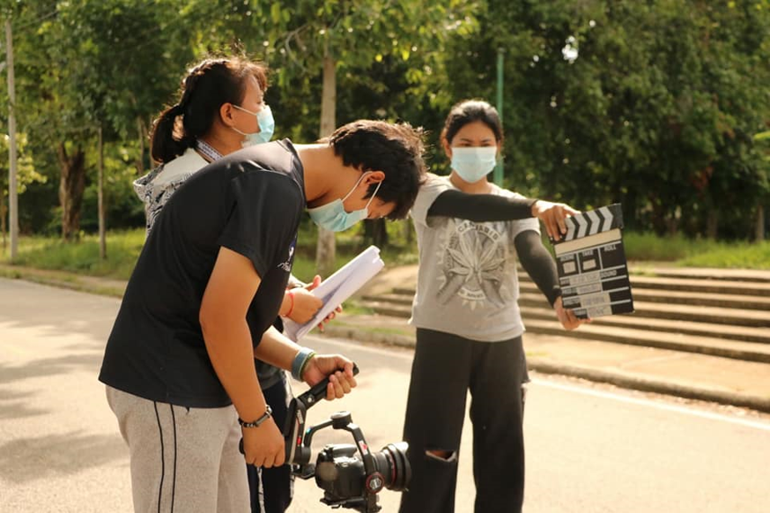 ปักหมุดรอเลย “สื่ออันตราย ปลายนิ้ว” หนังสั้น เล่นเอง ถ่ายเอง กำกับกันเอง!! เด็กอุตรดิตถ์!!!