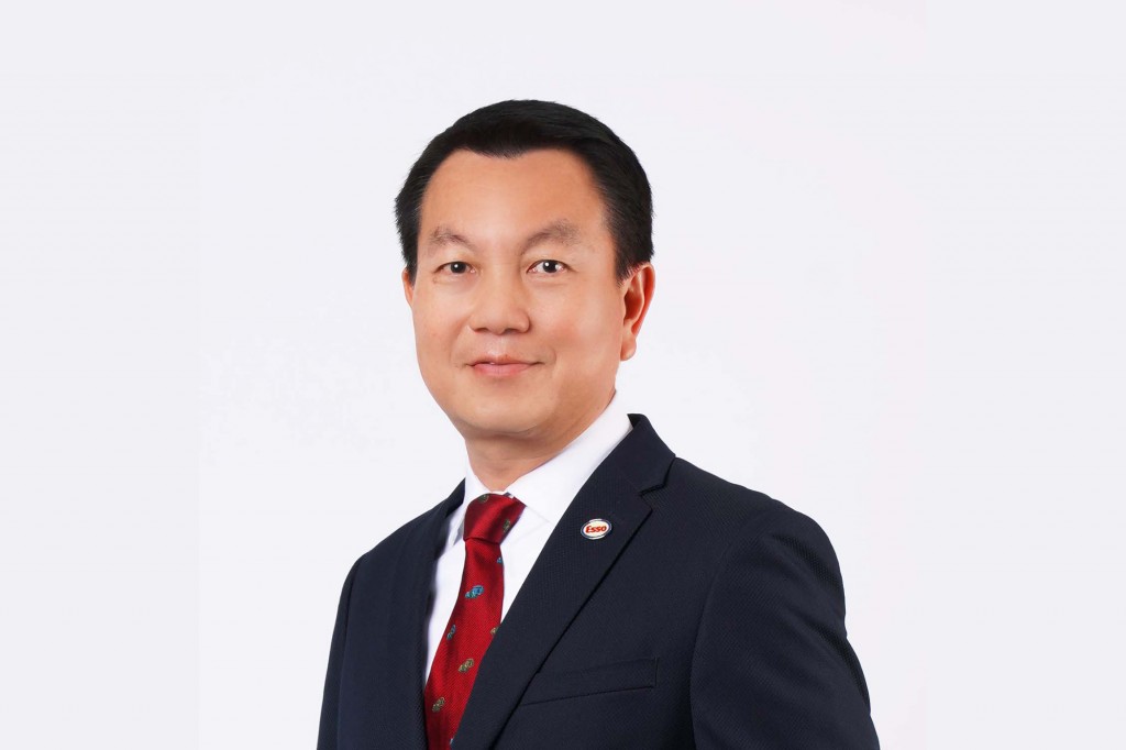 ประวัติ อดิศักดิ์ แจ้งกมลกุลชัย ประธานกรรมการคนไทยคนแรกของ เอสโซ่ (ประเทศไทย)
